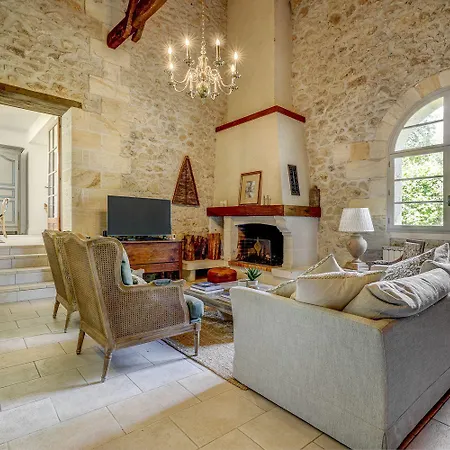 Maison Vinicole Villa Puisseguin
