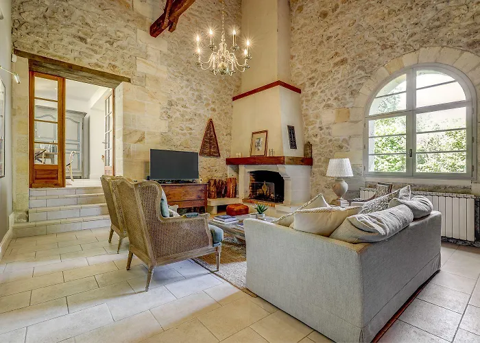 Maison Vinicole Villa Puisseguin